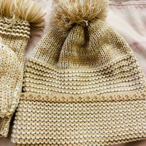 Jessica Simpson Beanie & gloves.